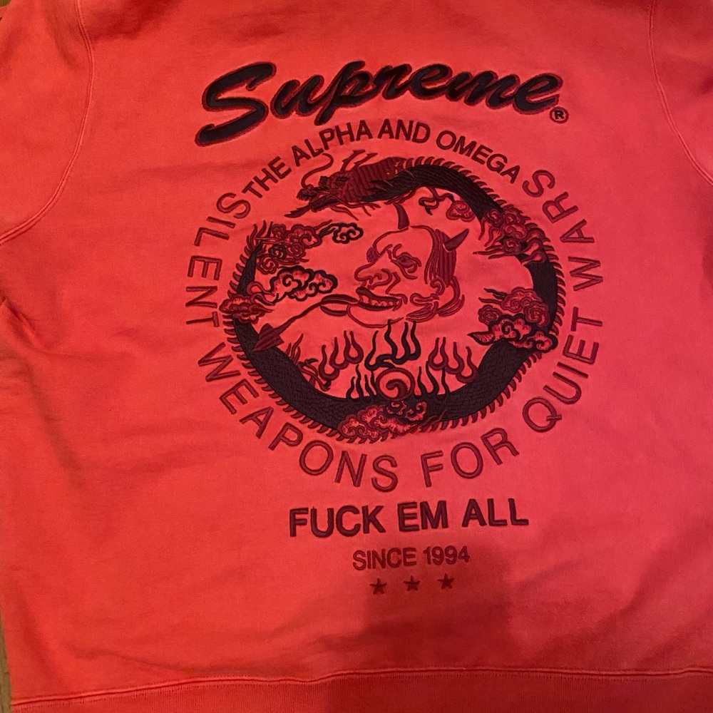 Supreme hoodie
